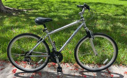 Aluminum Hybrid Bicycle 700c