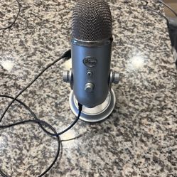 Blue Yeti USB Condenser Microphone 