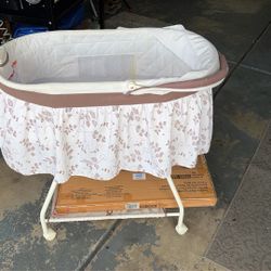 Baby Crib 