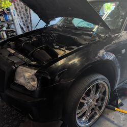 2006 Chrysler 300c full part out