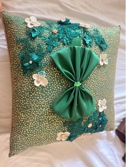 Quince pillow