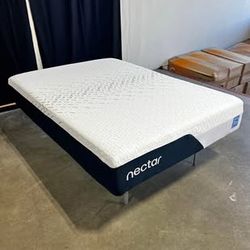 Queen Nectar Classic Hybrid Mattress *delivery available*