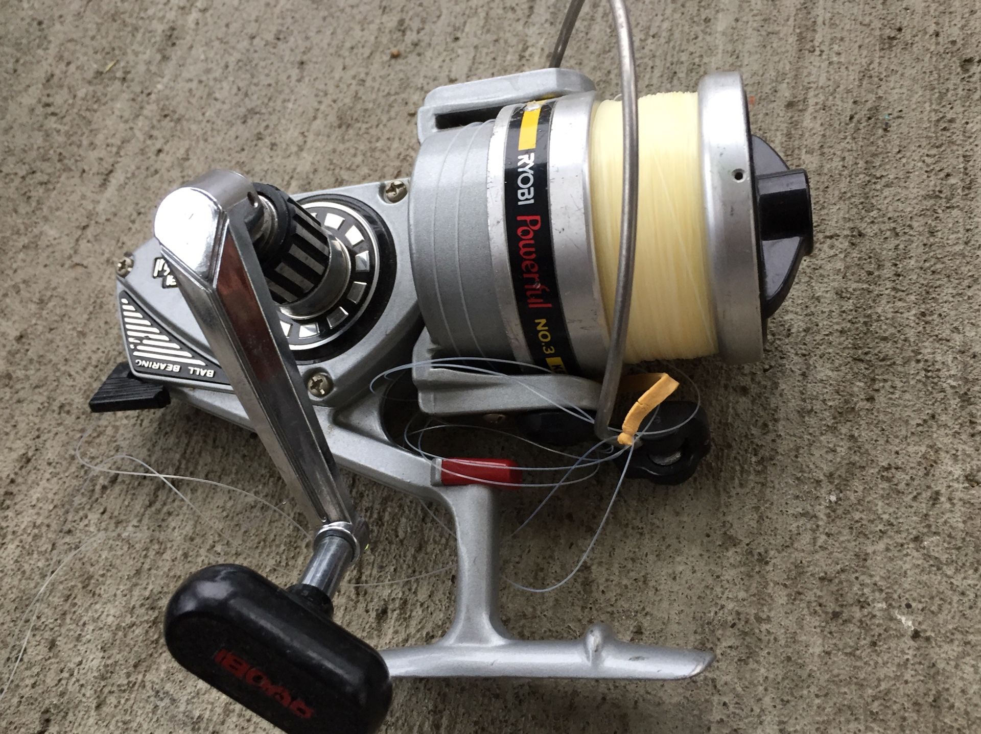 Fishing reel