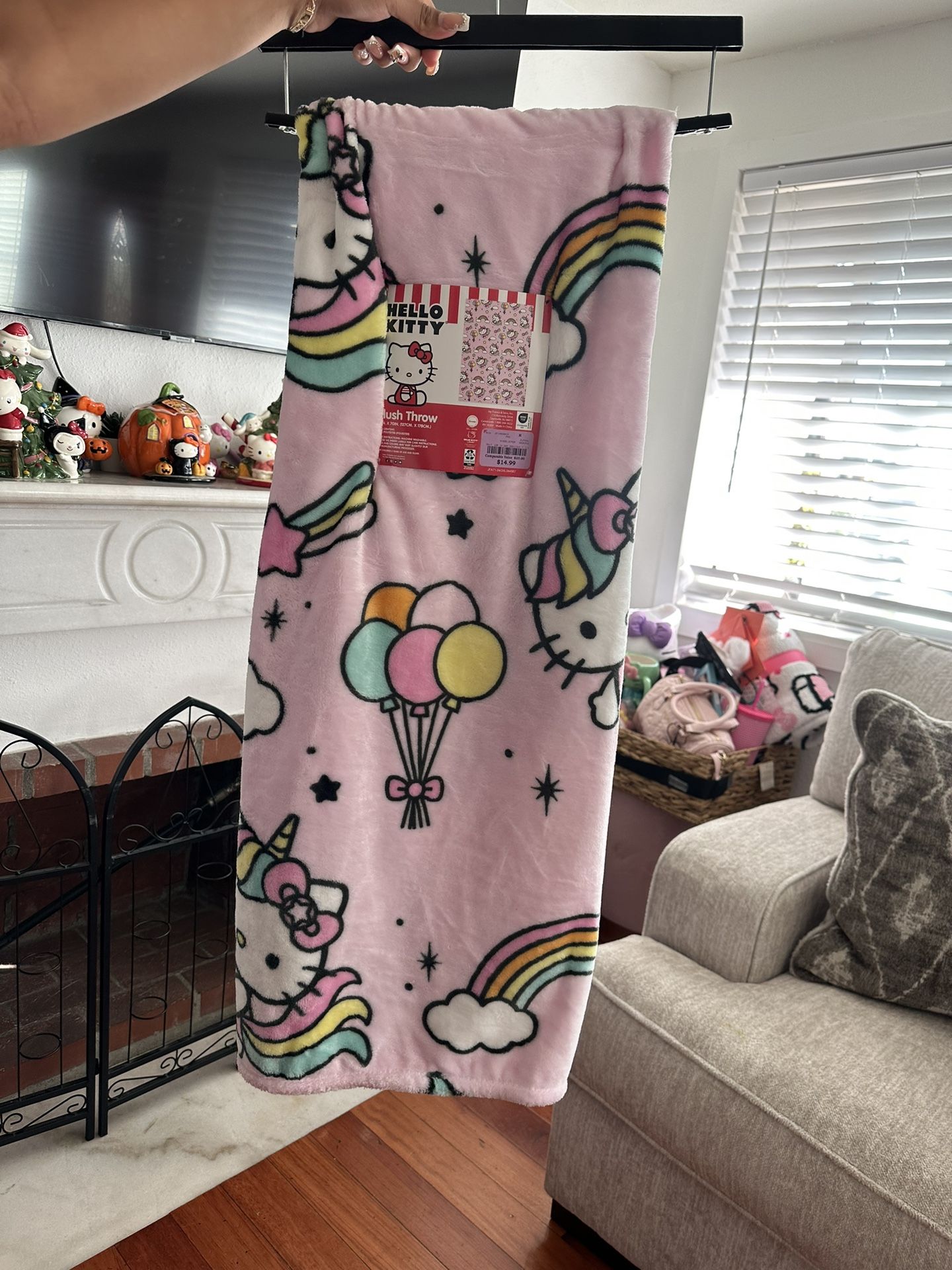 Hello Kitty Blanket