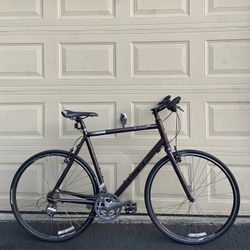 GT Legato 3.0 Road Bike – 700c – 58cm Frame – Shimano 16 Speed Bicycle Hybrid