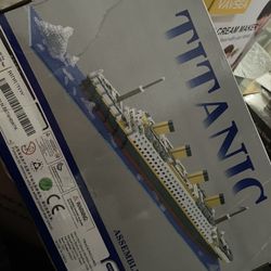 Titanic Legos