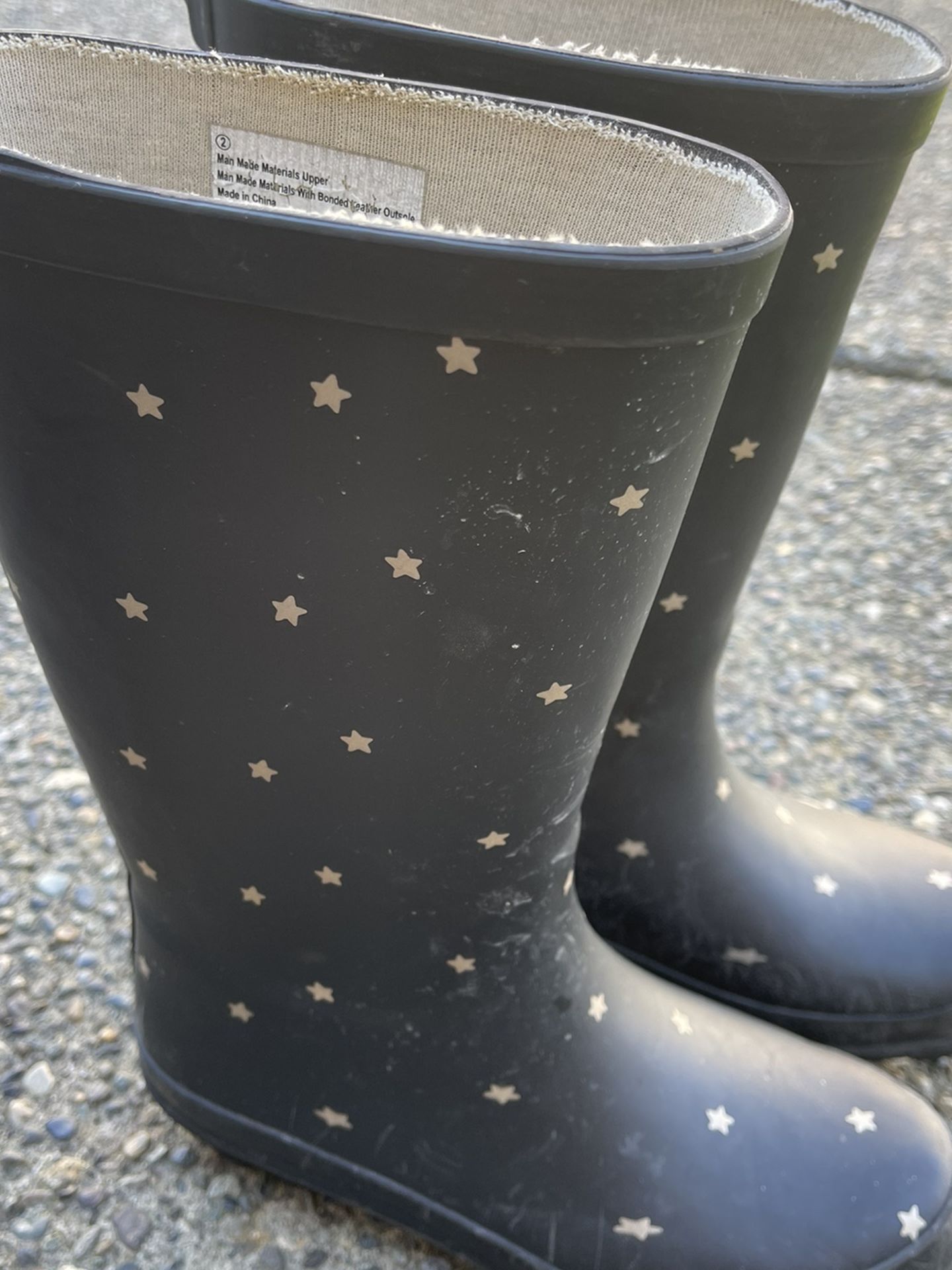 Girls Rubber Rain Boot Size 2