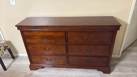 dresser