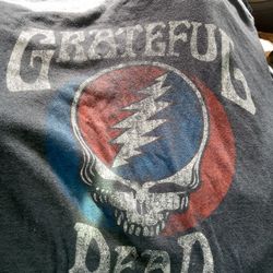 Grateful Dead Shirt. Medium For Men. https://offerup.com/redirect/?o=R3JheS5NaW50 Condition. $15.00 OBO