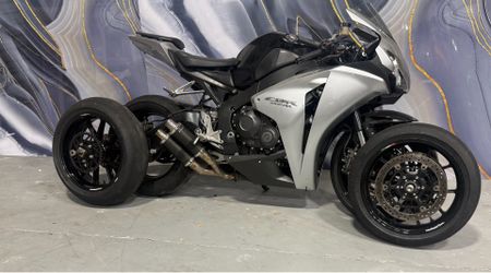 Parting out a 2010 HONDA CBR 1000RR