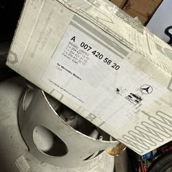 OEM Mercedes Brakepads