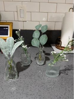 Mini glass vases set of 4 with stems