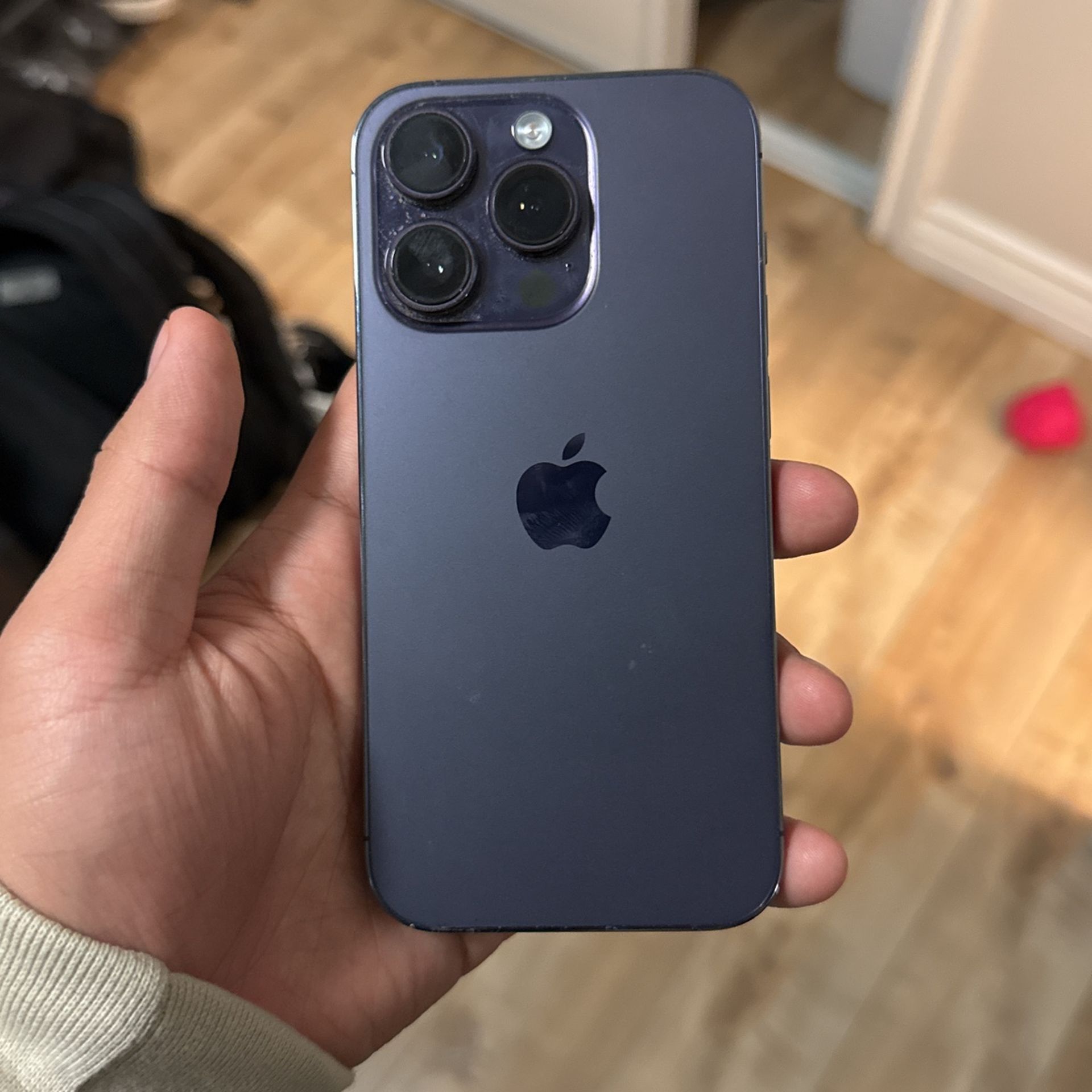Iphone 14 Pro Purple