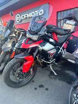 Triumph tiger 900