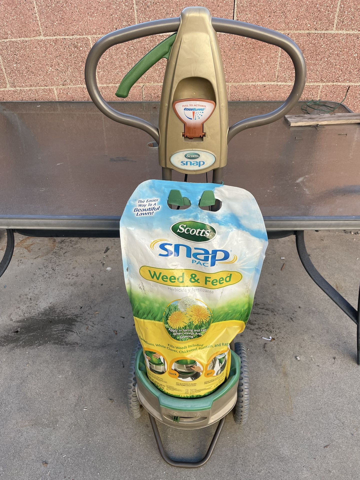 Scott’s Snap PAC - Weed & Feed