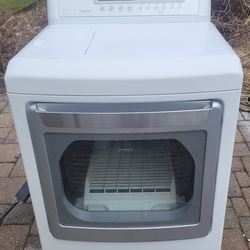 ELECTRIC LG DRYER
