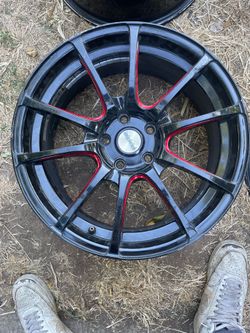 Rays gram lights aftermarket wheels.