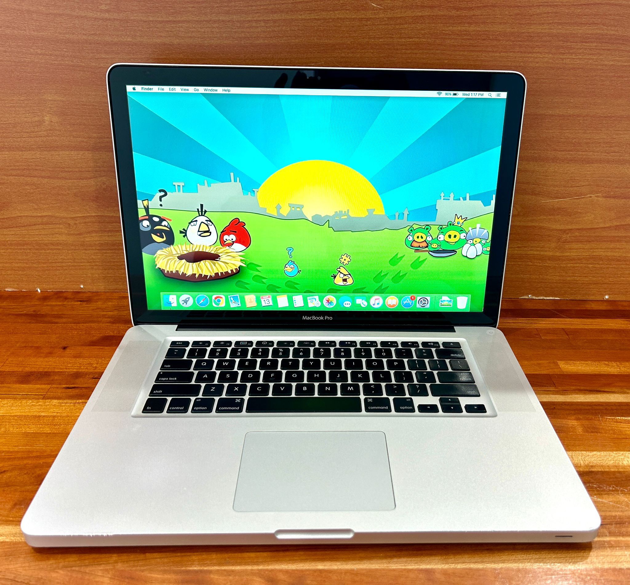 🍎 MacBook Pro 15” 2008 2.4Ghz Intel core 2 Duo 4GB RAM 500GB STORAGE Fully Functional!!