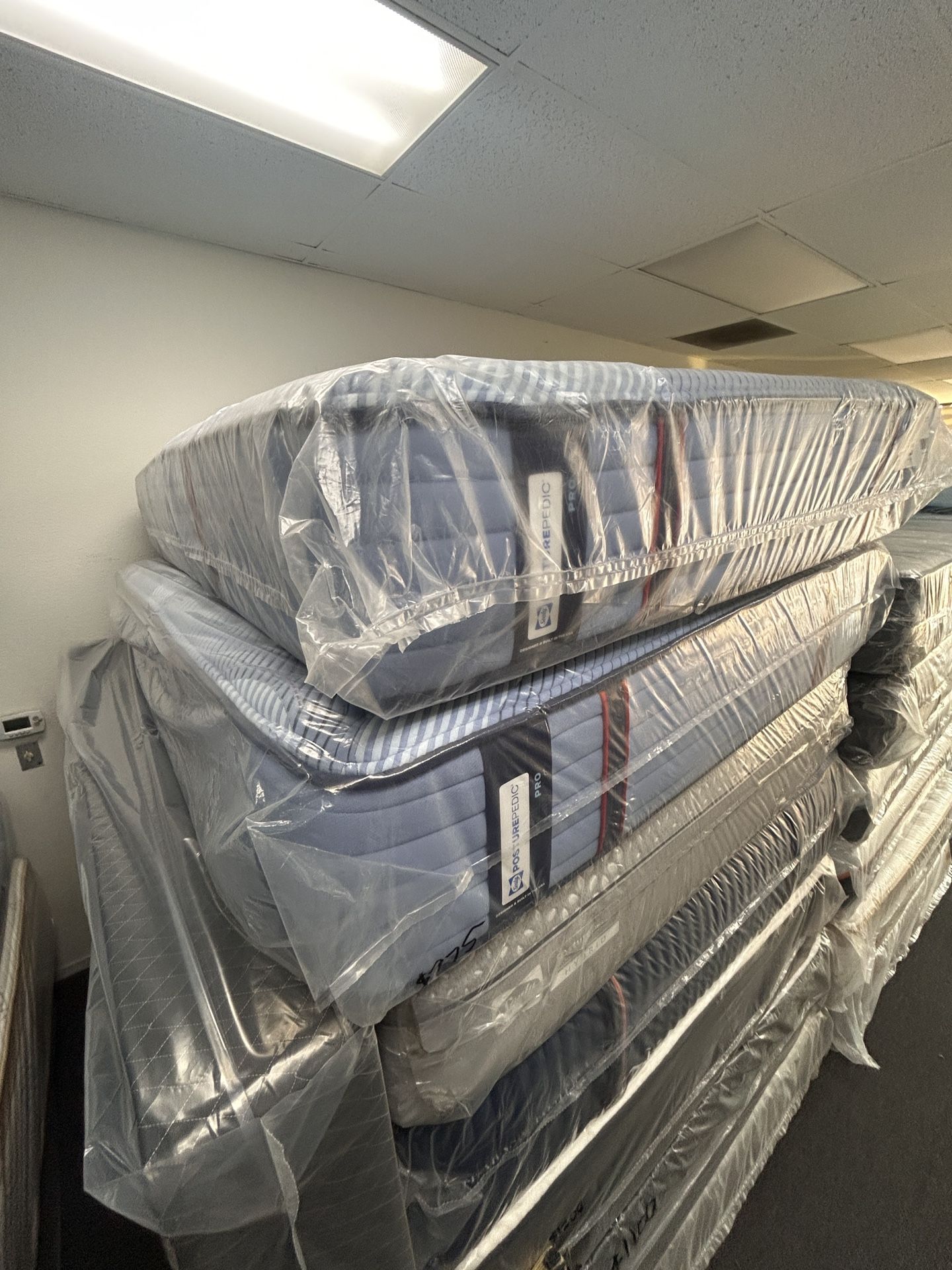 Sealy Queen Mattresses 