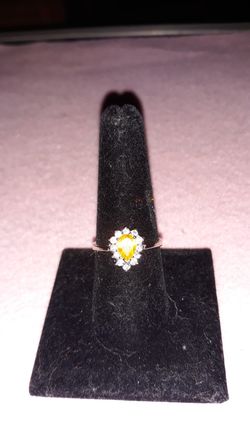 Ladies Yellow Sapphire ring