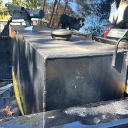 Auxiliary Tank 98 Gallon With GPI Pump