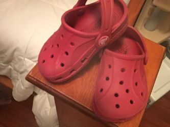 Crocs size 4-5