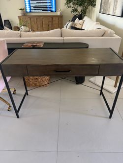 Pottery Barn Ramsey 47.5” Desk