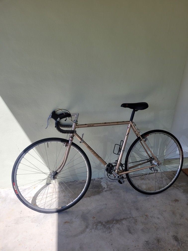 Ready to Ride Cyclo-Cross Bike - Miyata Two Ten Triple butted - Road Bike Great Condition