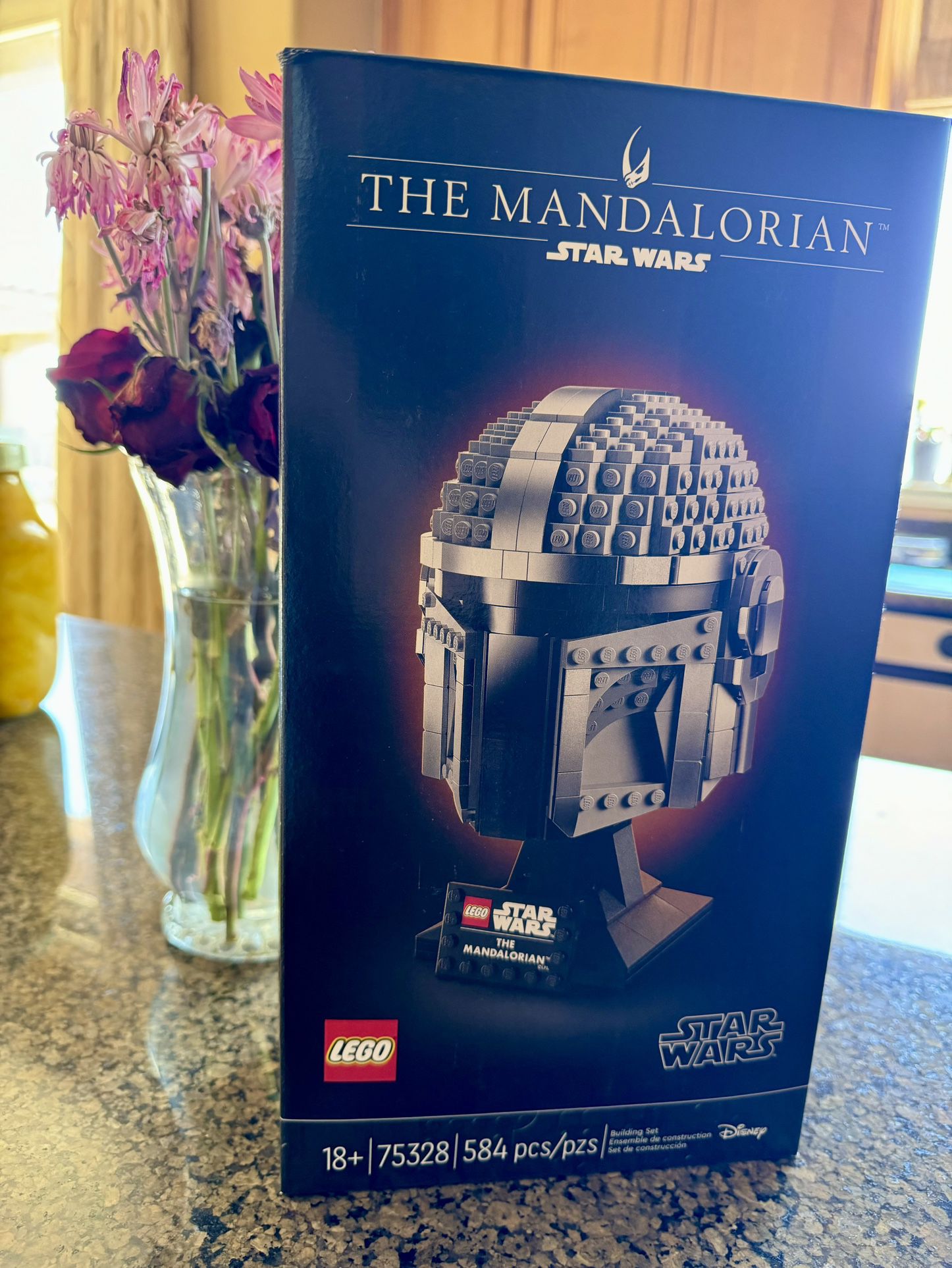 NEW IN BOX: Lego Star Wars - The Mandalorian 