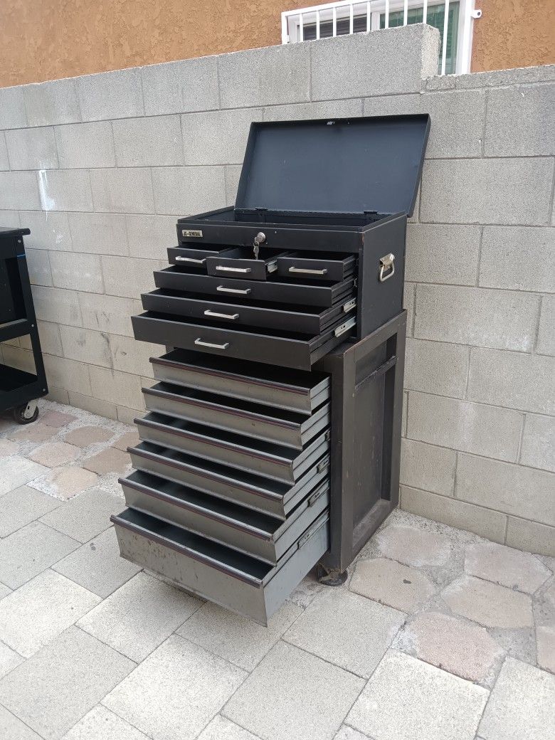 Craftsman And US General Tools Box 