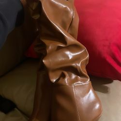 Brown Boots 