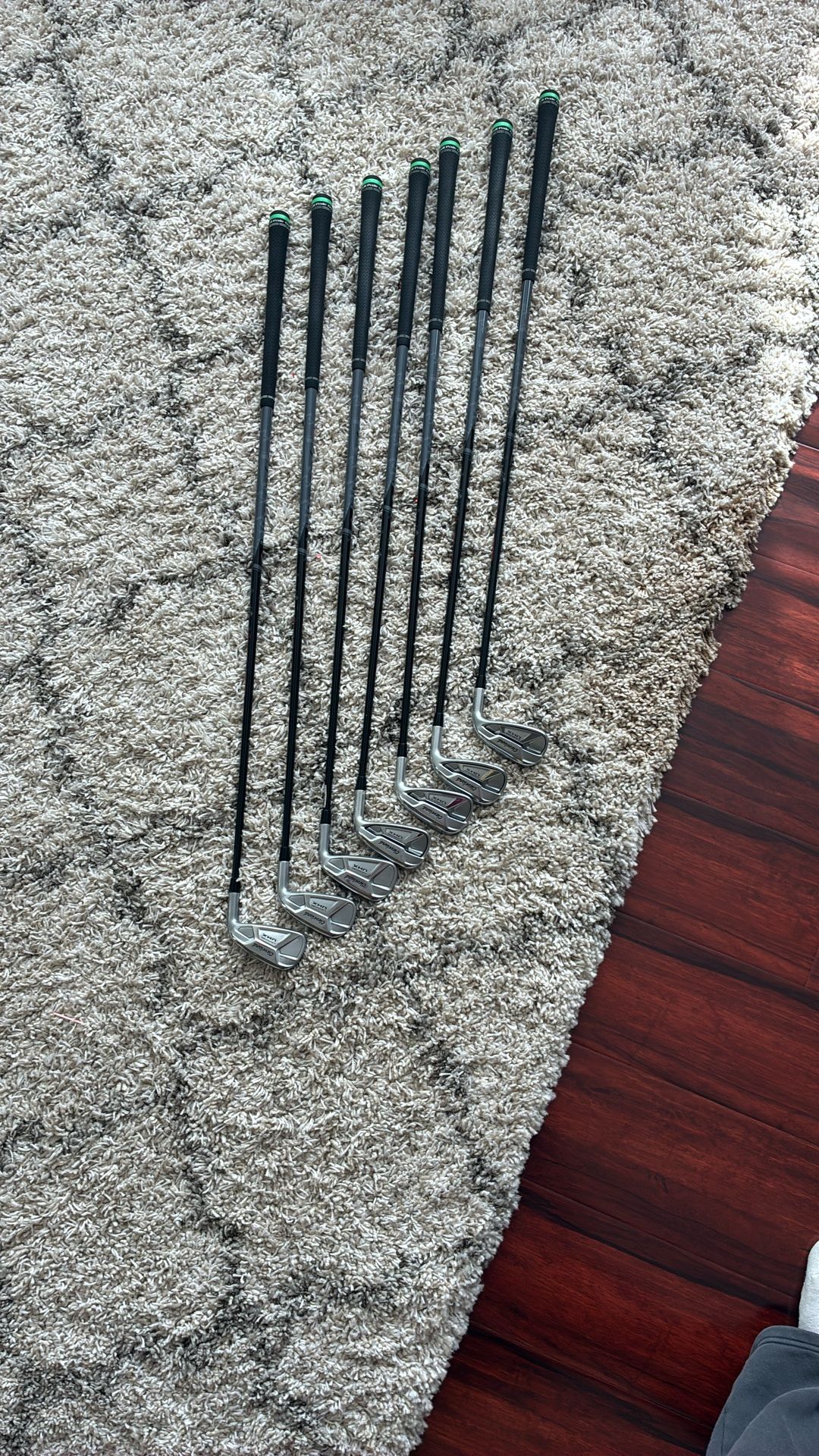 Cleavland UHX Launcher irons D-5