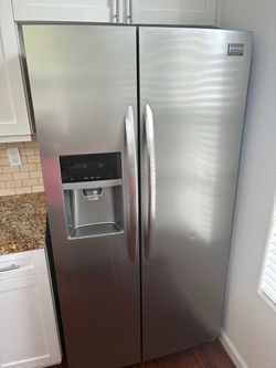 Refrigerator - Frigidaire