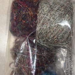 Textured / Artisan-Style Yarn Bundle