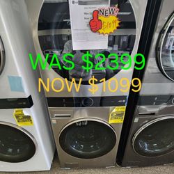 Single Unit Front Load LG washertower With Center Control 4.5 cu. Ft. Washer & 7.4 Cu. Ft. Dryer 