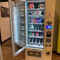 COMBO VENDING MACHINE WITH CREDIT CARD READER 