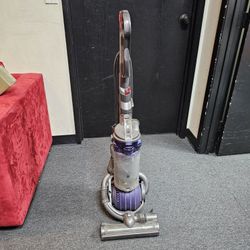 Dyson DC25 Vacuum