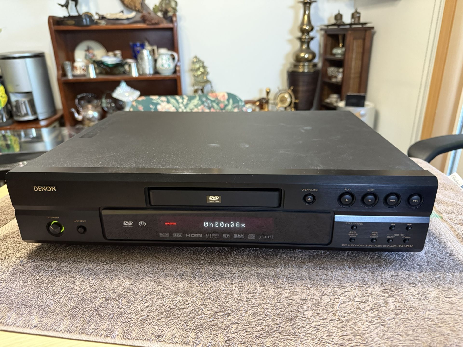 Denon DVD-2910 Universal DVD/CD/SACD/DVD-Audio with HDMI & DVI