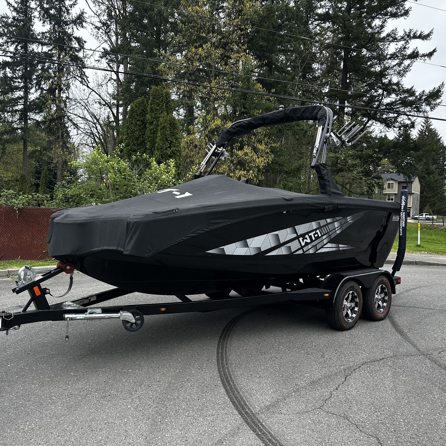 Heyday WT-1 Ski Boat For Rent