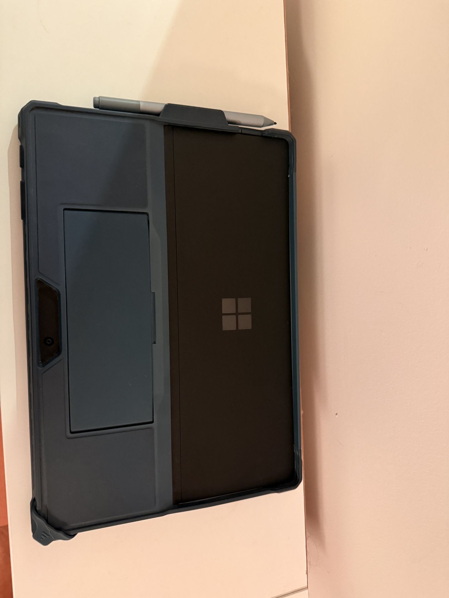 Surface Pro 7 (i7 /16GB /256GB) – Near Perfect