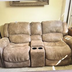 Brown Electric Couch & Loveseat Set 