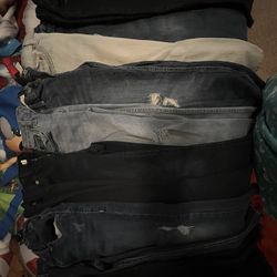 Size 7 Boys Levi’s & GUESS JEAN $10 A PAIR