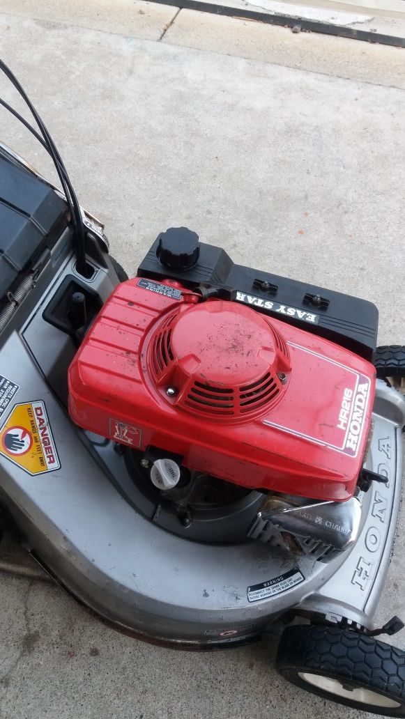 Honda hr216 commercial lawn mower for Sale in Paramount CA OfferUp