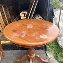 Costco Pub Table & (4) Chairs / Stool