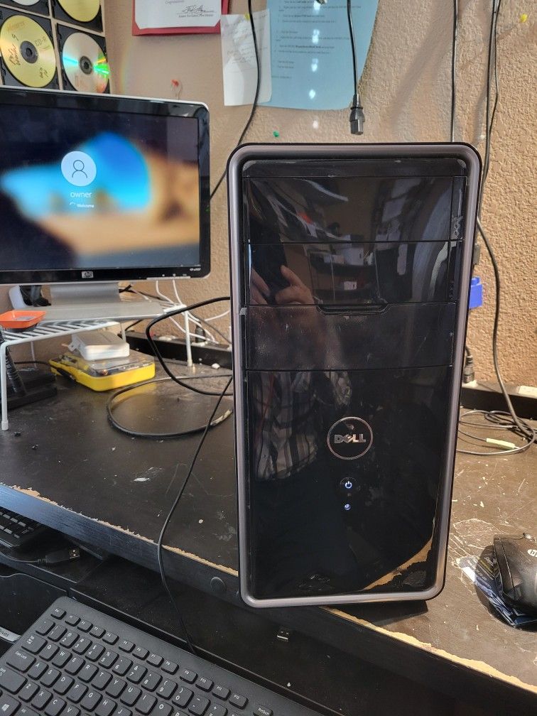 Windows 10 Desktop Computer