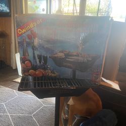 New Out Of Box Windsor Cast Iron Bbq. Complete. Needs Propane Canister  