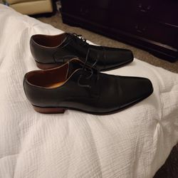 Men's Florsheim black dress shoes 9D