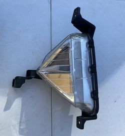 2019-2020 Hyundai Elantra Drivers Side Turn Signal Lamp - OEM