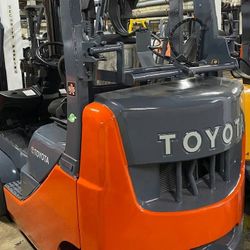 Excellent Toyota forklift for sale, cheap price 