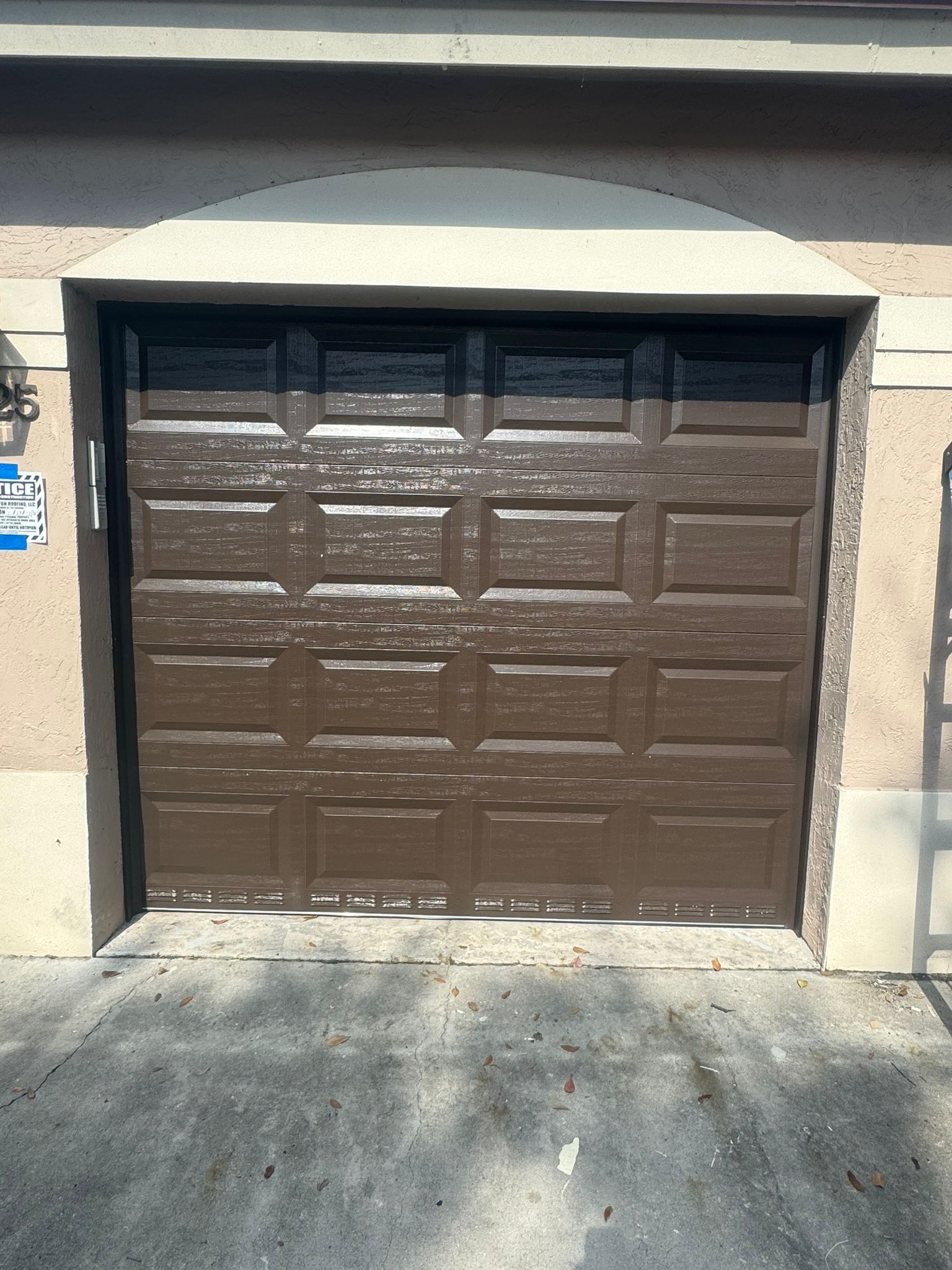 Impacto Garage Doors